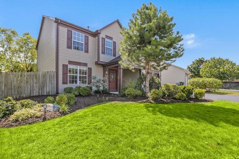 Photo of 1349 Spalding Drive, Mundelein, IL 60060 (MLS # 12477787)