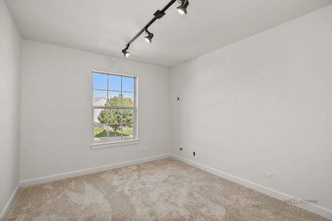 Tiny photo for 1349 Spalding Drive, Mundelein, IL 60060 (MLS # 12477787)