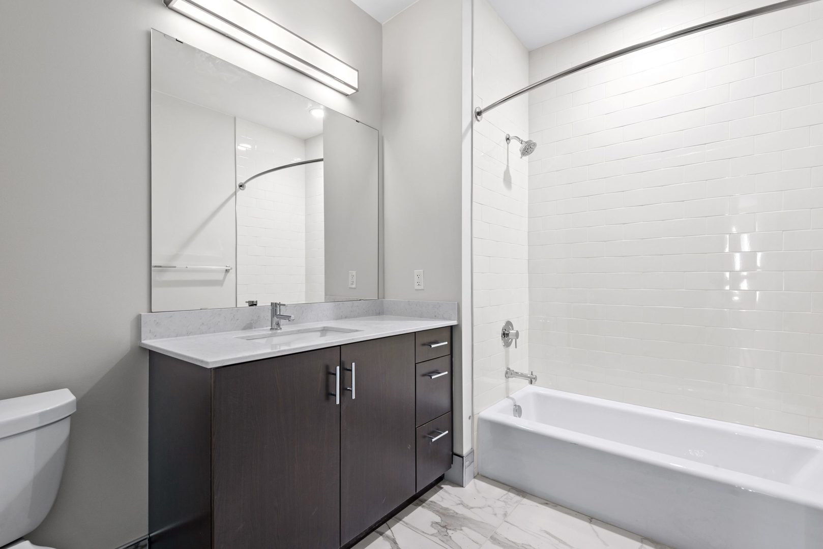 555 Roger Williams Avenue 402