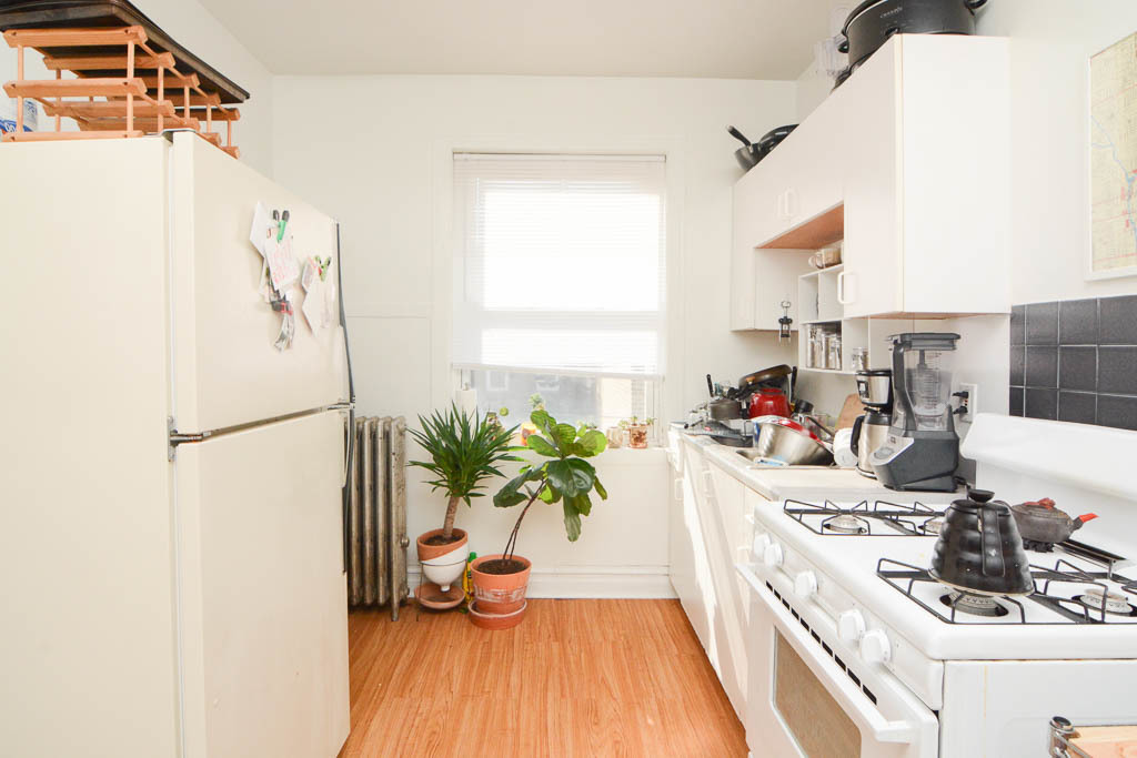 1933 W Crystal Street 2A