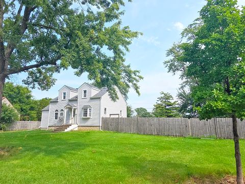 Tiny photo for 423 S Center Street, Bensenville, IL 60106 (MLS # 12469795)