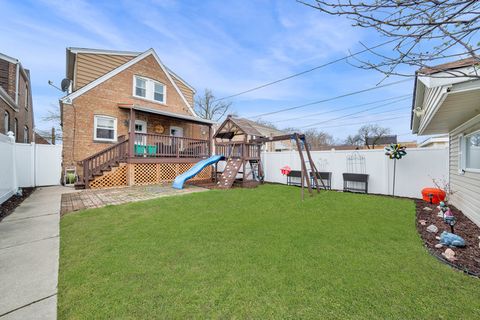 Tiny photo for 5415 S Oak Park Avenue, Chicago, IL 60638 (MLS # 12515984)