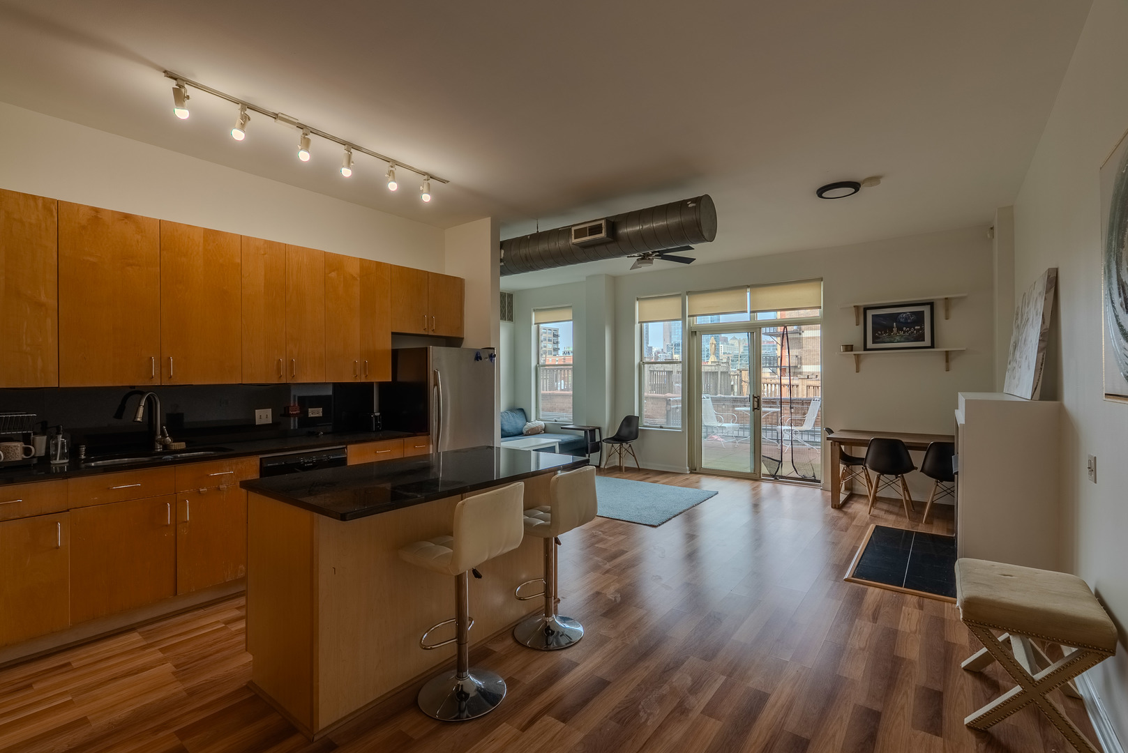 1631 S Michigan Avenue 401