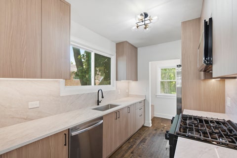 Tiny photo for 339 Prairie Avenue, Highwood, IL 60040 (MLS # 12745835)