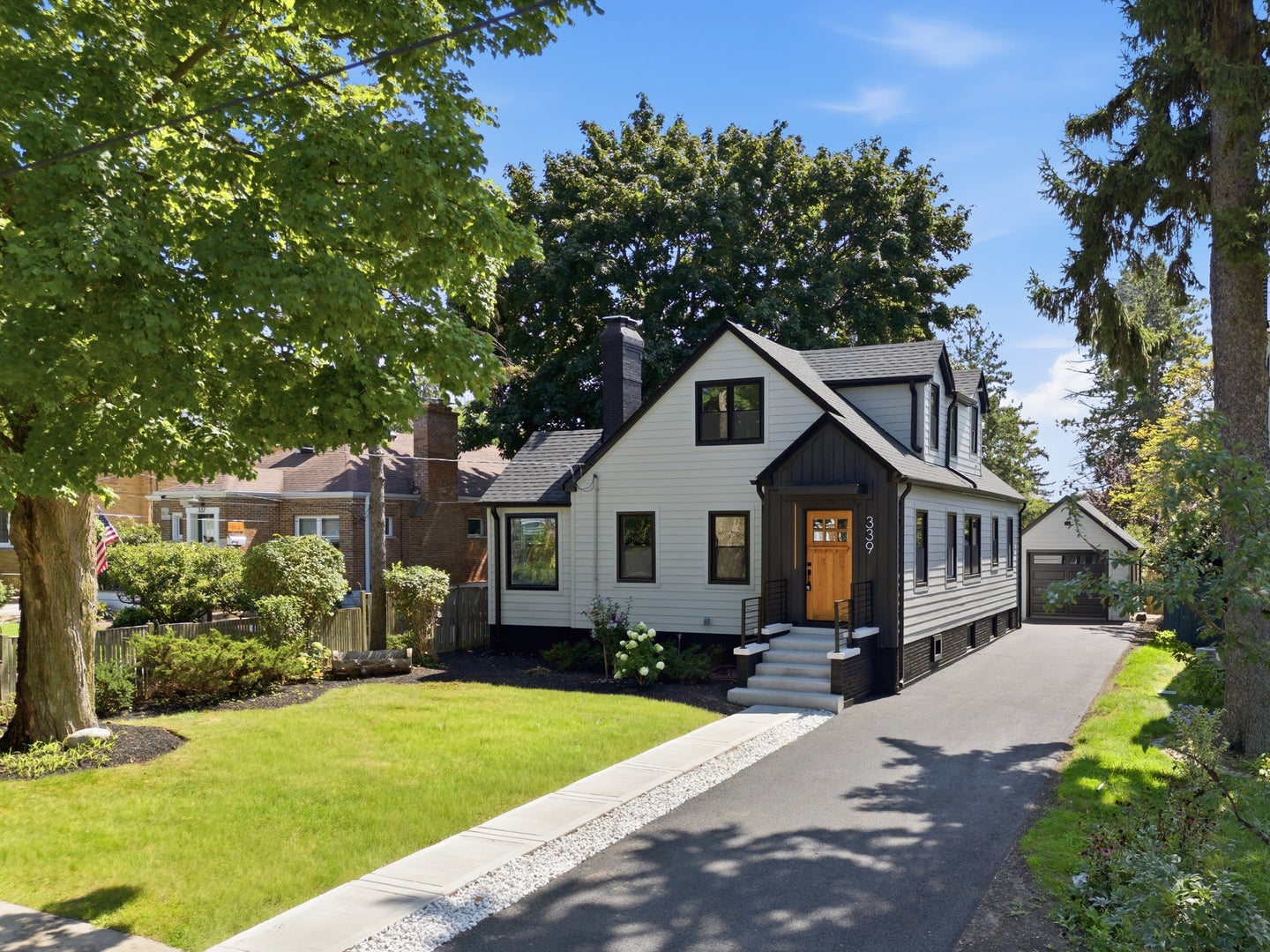 339 Prairie Avenue
