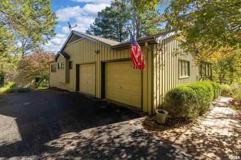 Tiny photo for 50 Hawthorn Hollow Road, Carbondale, IL 62903 (MLS # EB459959)