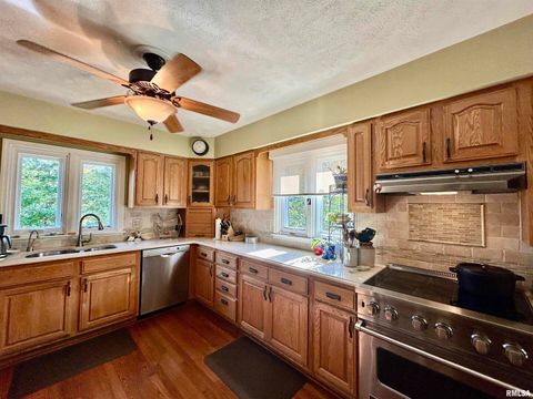 Tiny photo for 50 Hawthorn Hollow Road, Carbondale, IL 62903 (MLS # EB459959)