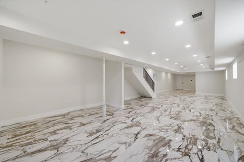 Tiny photo for 939 N Harding Avenue, Chicago, IL 60651 (MLS # 12648211)