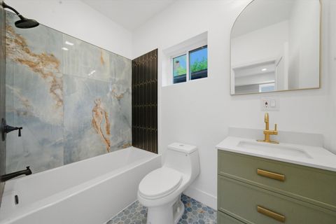 Tiny photo for 939 N Harding Avenue, Chicago, IL 60651 (MLS # 12648211)