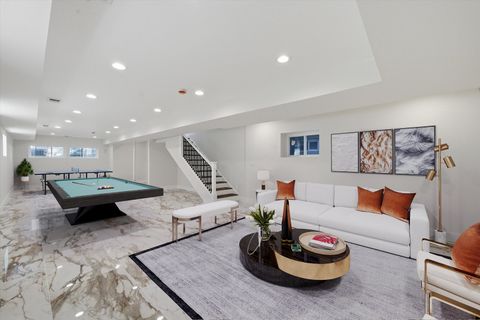 Tiny photo for 939 N Harding Avenue, Chicago, IL 60651 (MLS # 12648211)