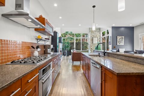Tiny photo for 4410 N Troy Street #101, Chicago, IL 60625 (MLS # 12442869)