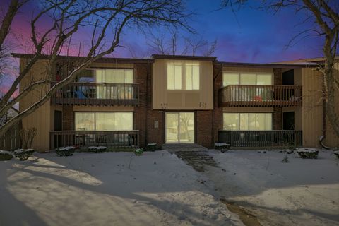 Photo of 827 E 194th Street #827, Glenwood, IL 60425 (MLS # 12612890)