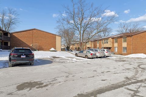 Tiny photo for 827 E 194th Street #827, Glenwood, IL 60425 (MLS # 12612890)