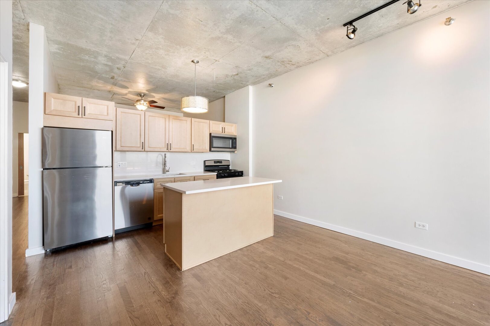 1720 S Michigan Avenue 1712