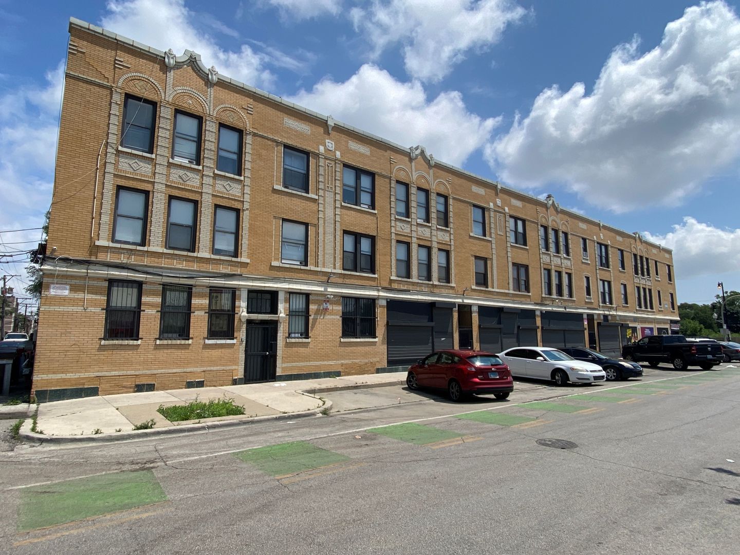 1-15 N Keeler Avenue