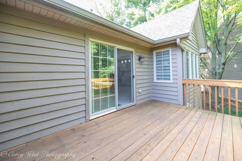 Tiny photo for 850 Millcreek Circle, Elgin, IL 60123 (MLS # 12460395)