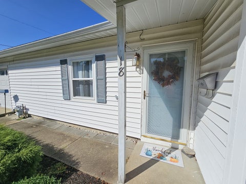 Tiny photo for 18 SE Crescent Drive, Mt Vernon, IL 62864 (MLS # 12758704)