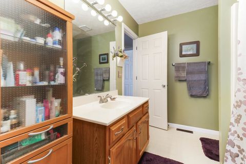 Tiny photo for 2739 Arrowhead Drive, Bloomington, IL 61704 (MLS # 12596422)
