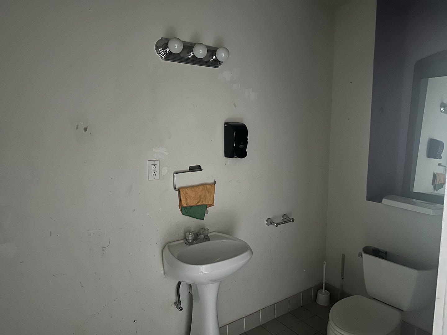 4629 S Ashland Avenue