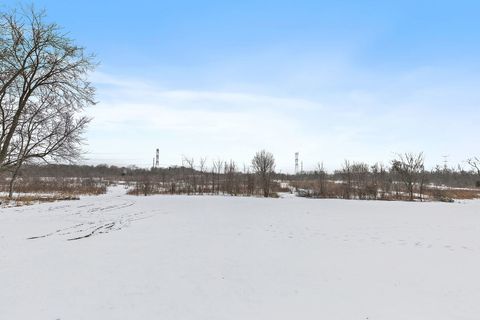 Tiny photo for 399 Tee Lane, Carpentersville, IL 60110 (MLS # 12558424)
