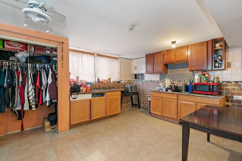 Tiny photo for 399 Tee Lane, Carpentersville, IL 60110 (MLS # 12558424)