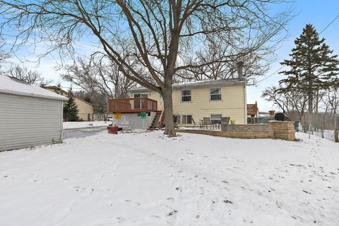 Tiny photo for 399 Tee Lane, Carpentersville, IL 60110 (MLS # 12558424)