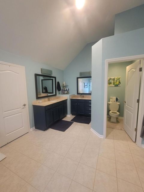 Tiny photo for 743 Chasewood Drive, South Elgin, IL 60177 (MLS # 12606897)