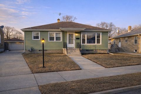 Photo of 3522 Washington Street, Lansing, IL 60438 (MLS # 12567129)