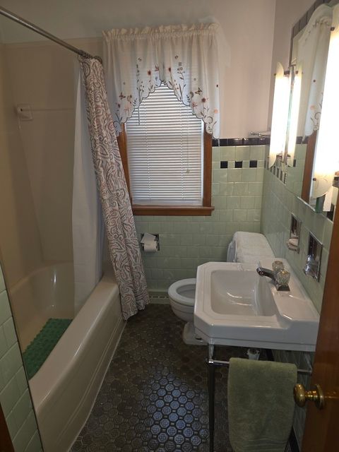 Tiny photo for 3522 Washington Street, Lansing, IL 60438 (MLS # 12567129)