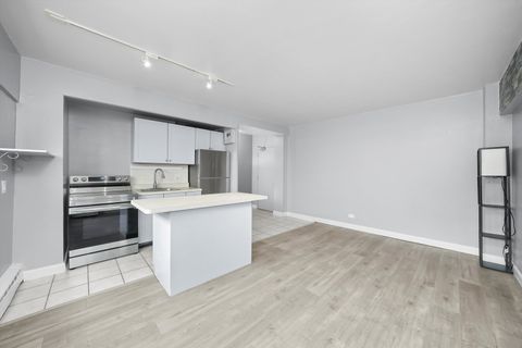 Tiny photo for 4960 N Marine Drive #1518, Chicago, IL 60640 (MLS # 12525285)