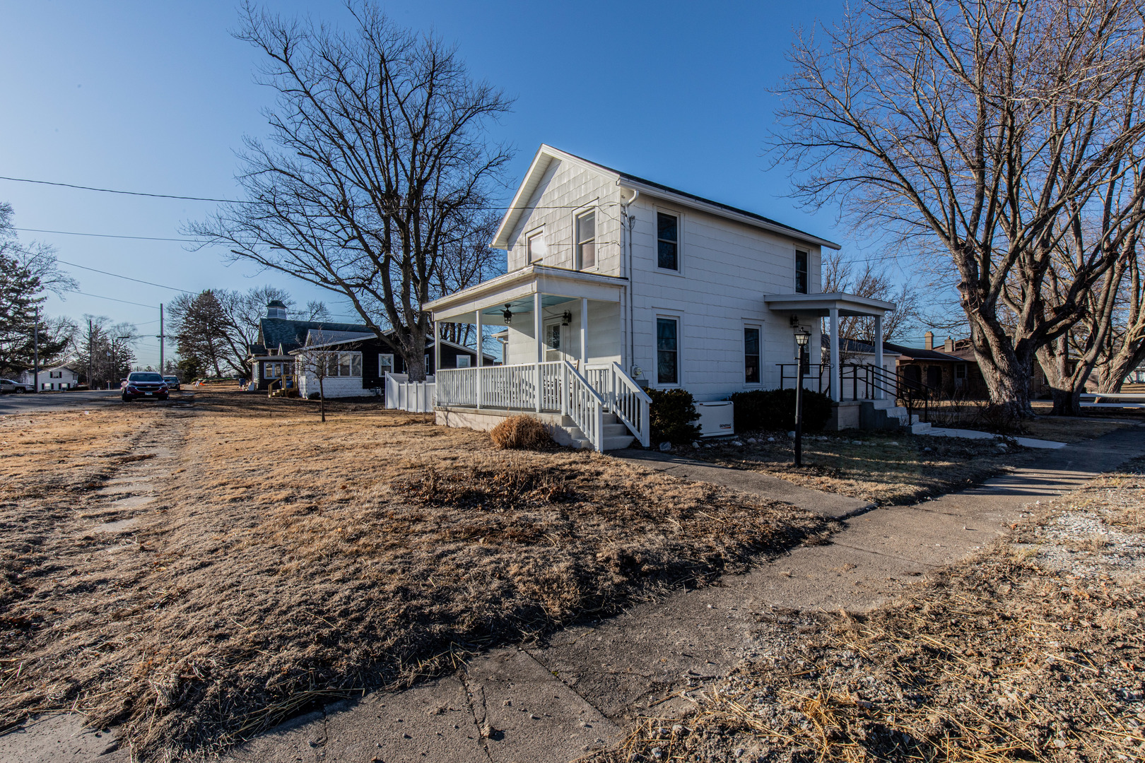 220 E 2nd Street