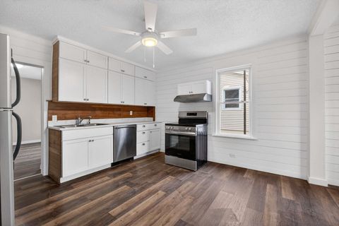 Tiny photo for 2503 Glenn Street, Bettendorf, IA 52722 (MLS # 12584541)