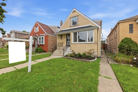 Photo of 3531 W 73rd Place, Chicago, IL 60629 (MLS # 12756587)