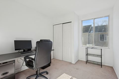 Tiny photo for 307 E Victoria Circle, North Aurora, IL 60542 (MLS # 12535519)