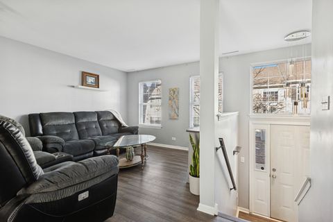 Tiny photo for 307 E Victoria Circle, North Aurora, IL 60542 (MLS # 12535519)