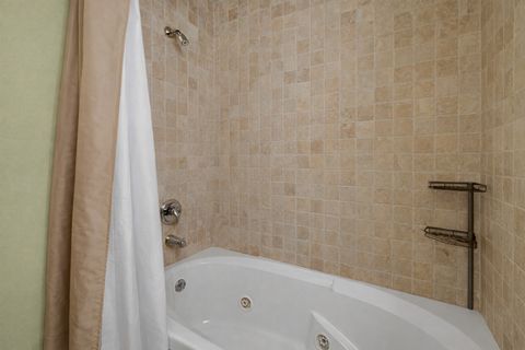 Tiny photo for 6401 S Greenwood Avenue #1N, Chicago, IL 60637 (MLS # 12593534)