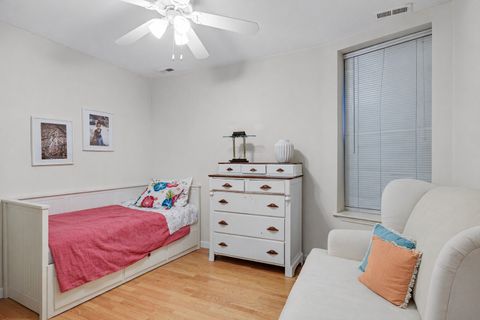 Tiny photo for 6401 S Greenwood Avenue #1N, Chicago, IL 60637 (MLS # 12593534)