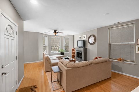 Tiny photo for 6401 S Greenwood Avenue #1N, Chicago, IL 60637 (MLS # 12593534)