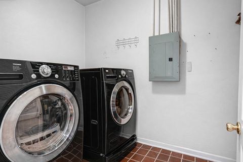 Tiny photo for 6401 S Greenwood Avenue #1N, Chicago, IL 60637 (MLS # 12593534)