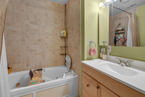 Tiny photo for 6401 S Greenwood Avenue #1N, Chicago, IL 60637 (MLS # 12593534)