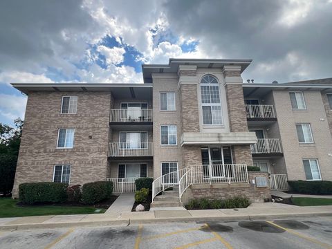 Photo of 4222 W 77th Street #204, Chicago, IL 60652 (MLS # 12451402)