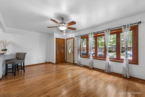 Tiny photo for 10316 S Green Bay Avenue, Chicago, IL 60617 (MLS # 12464171)