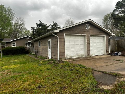 Tiny photo for 1303 E 4th Street, West Frankfort, IL 62896 (MLS # 12609139)