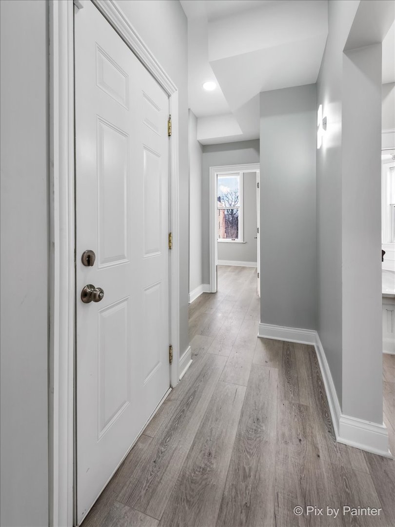 5038 W Fulton Street