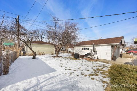 Tiny photo for 10120 Cook Avenue, Oak Lawn, IL 60453 (MLS # 12573530)