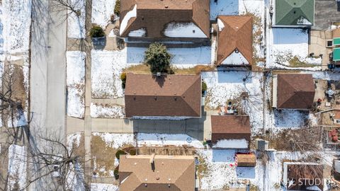 Tiny photo for 10120 Cook Avenue, Oak Lawn, IL 60453 (MLS # 12573530)