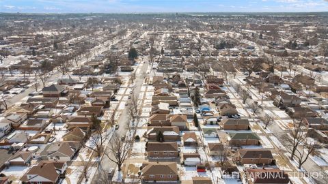 Tiny photo for 10120 Cook Avenue, Oak Lawn, IL 60453 (MLS # 12573530)