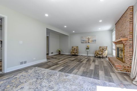 Tiny photo for 851 Sutton Court, Lincolnshire, IL 60069 (MLS # 12615867)