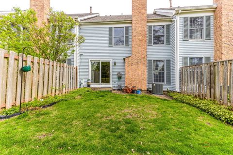 Tiny photo for 851 Sutton Court, Lincolnshire, IL 60069 (MLS # 12615867)