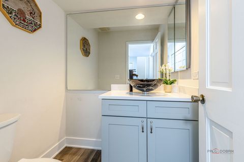 Tiny photo for 851 Sutton Court, Lincolnshire, IL 60069 (MLS # 12615867)